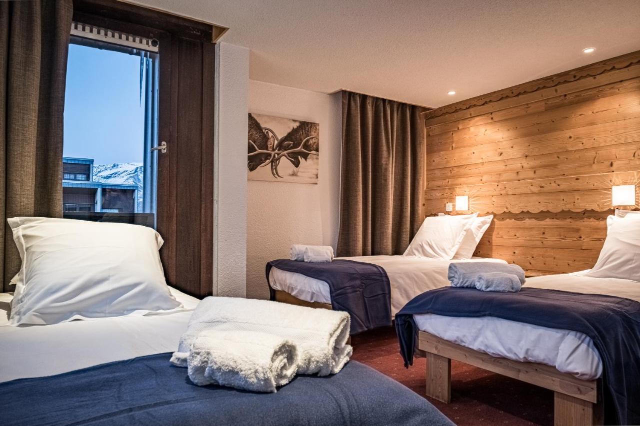 Curling Hotel & Bar Тин Екстериор снимка